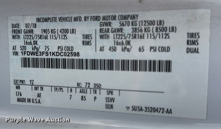 image for item ET4448 2019 Ford E350 Super Duty box truck