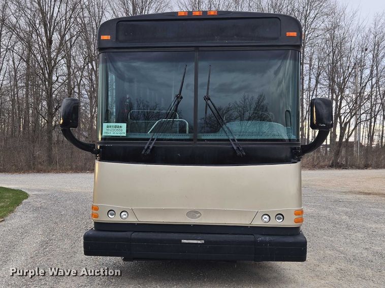 image for item ET5011 2009 Blue Bird CoachWorks coach bus