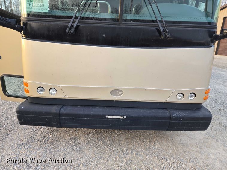 image for item ET5011 2009 Blue Bird CoachWorks coach bus