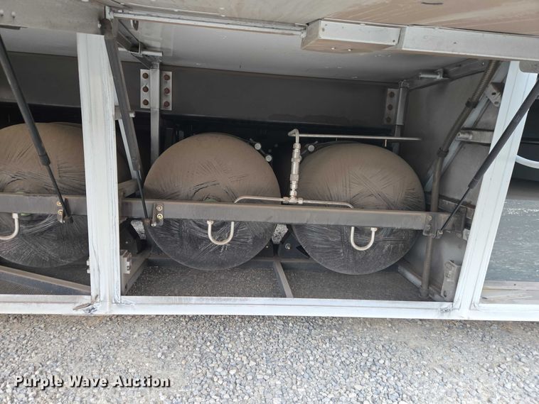 image for item ET5011 2009 Blue Bird CoachWorks coach bus