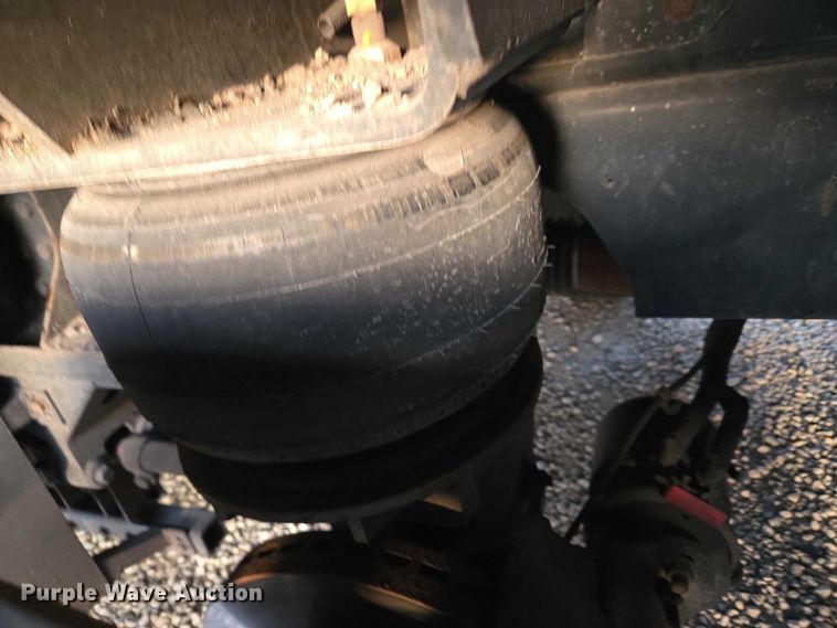 image for item ET5011 2009 Blue Bird CoachWorks coach bus