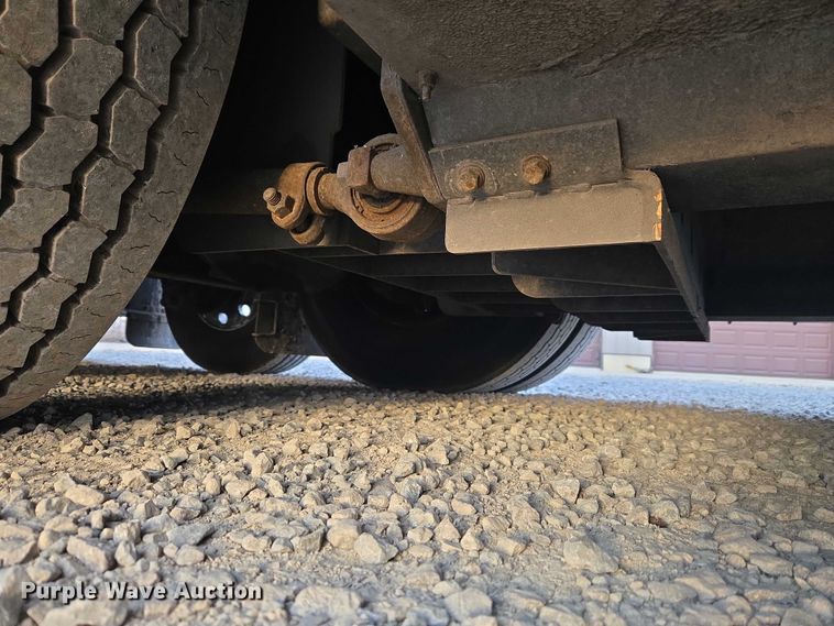 image for item ET5011 2009 Blue Bird CoachWorks coach bus