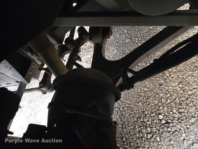 image for item ET5011 2009 Blue Bird CoachWorks coach bus