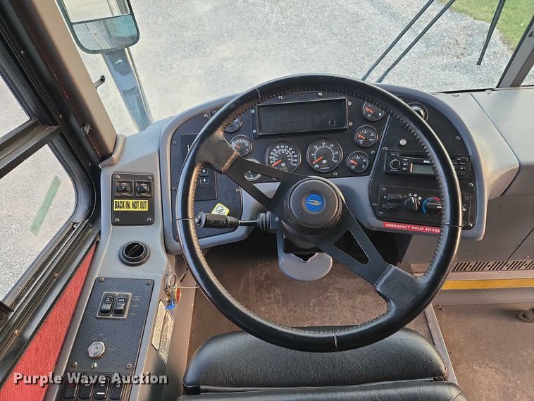 image for item ET5011 2009 Blue Bird CoachWorks coach bus