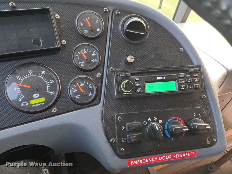 image for item ET5011 2009 Blue Bird CoachWorks coach bus