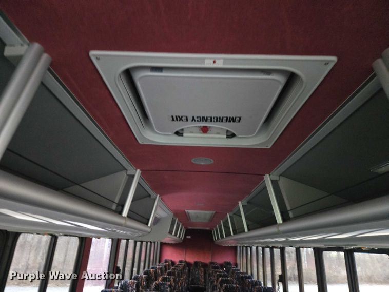 image for item ET5011 2009 Blue Bird CoachWorks coach bus