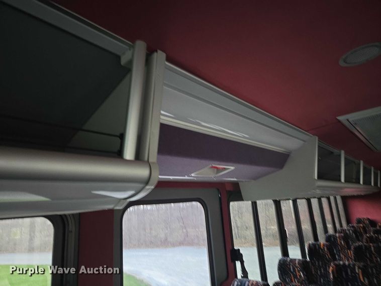 image for item ET5011 2009 Blue Bird CoachWorks coach bus