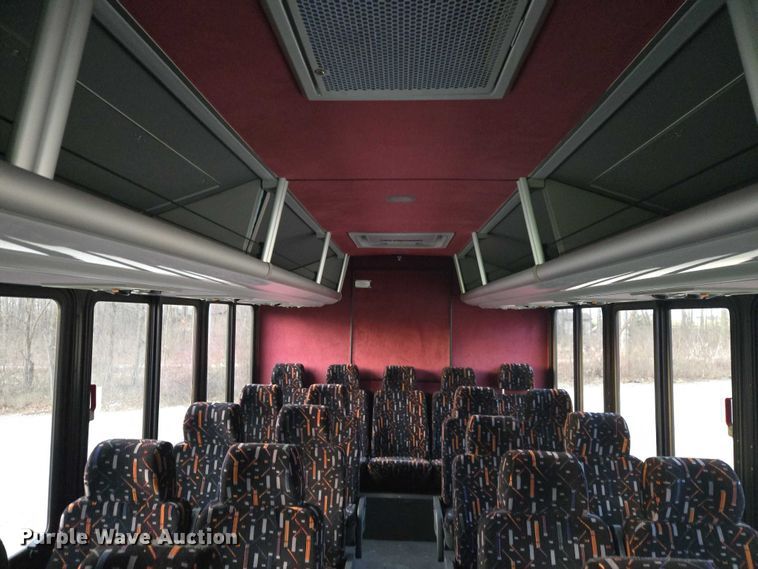 image for item ET5011 2009 Blue Bird CoachWorks coach bus