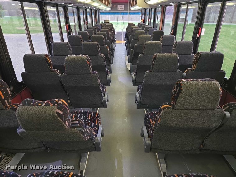 image for item ET5011 2009 Blue Bird CoachWorks coach bus