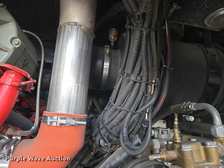 image for item ET5011 2009 Blue Bird CoachWorks coach bus