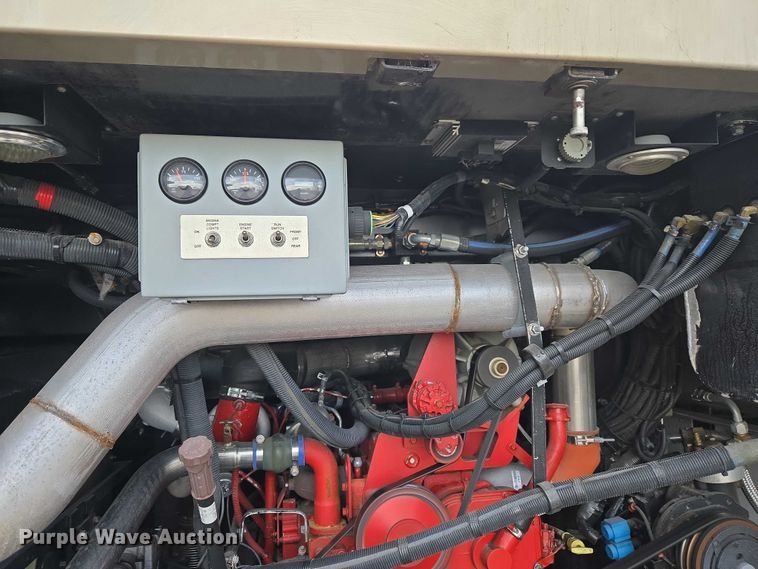 image for item ET5011 2009 Blue Bird CoachWorks coach bus