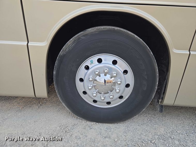 image for item ET5011 2009 Blue Bird CoachWorks coach bus