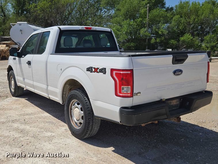 image for item ET5186 2016 Ford F150 Ext. Cab pickup truck