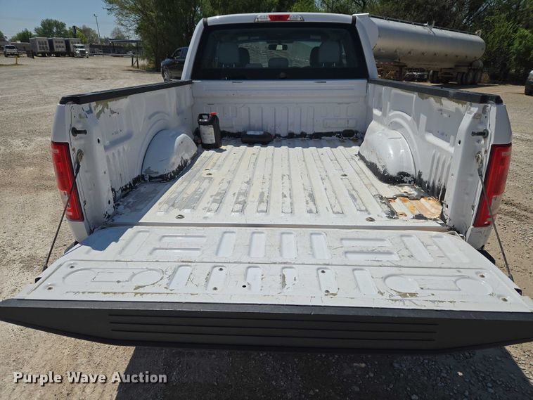 image for item ET5186 2016 Ford F150 Ext. Cab pickup truck