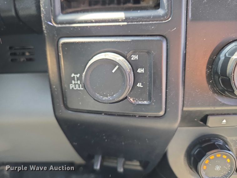 image for item ET5186 2016 Ford F150 Ext. Cab pickup truck