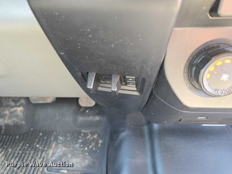 image for item ET5186 2016 Ford F150 Ext. Cab pickup truck