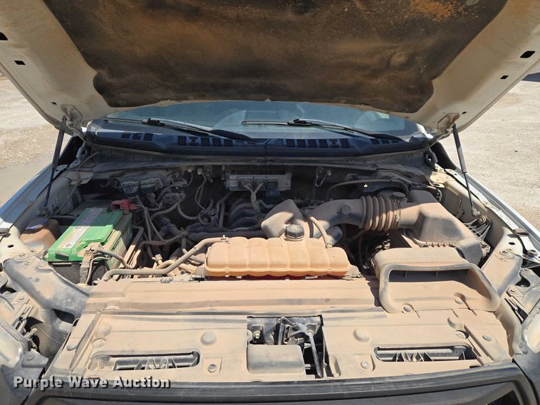 image for item ET5186 2016 Ford F150 Ext. Cab pickup truck