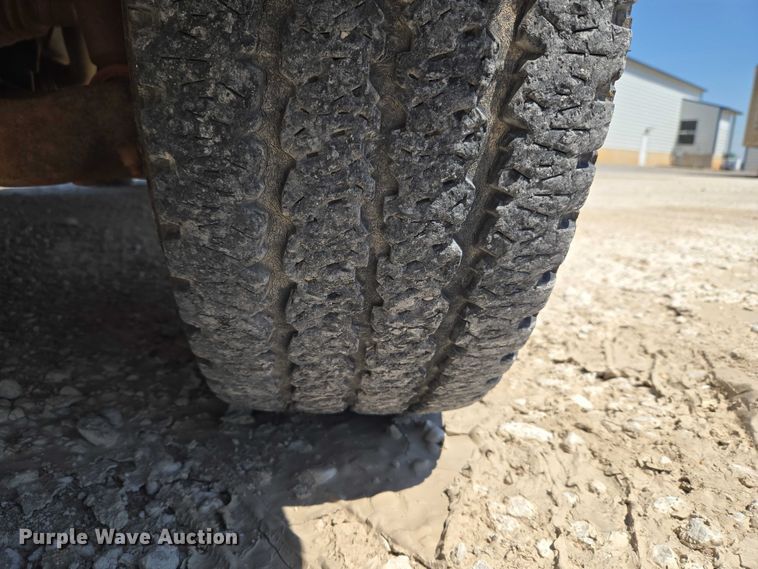 image for item ET5186 2016 Ford F150 Ext. Cab pickup truck