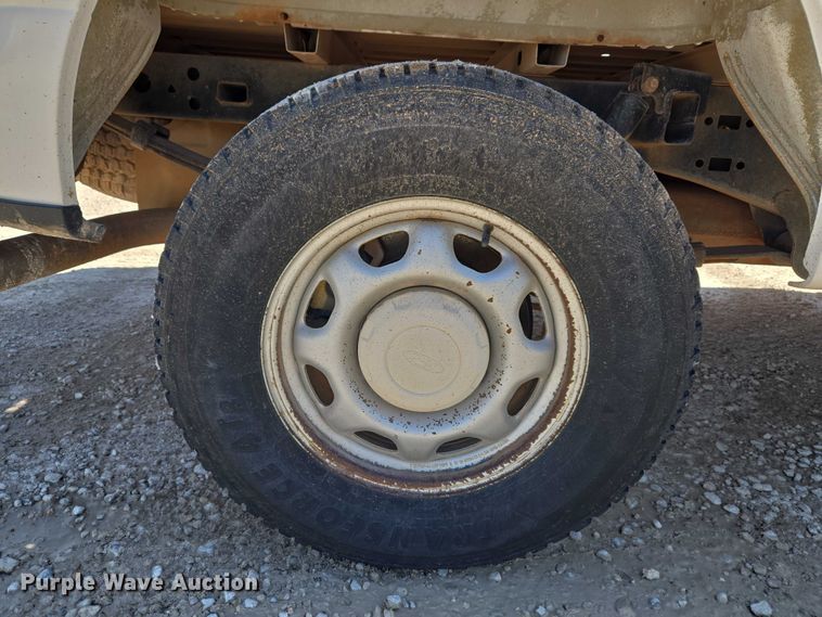 image for item ET5186 2016 Ford F150 Ext. Cab pickup truck