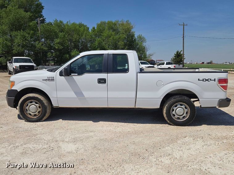 image for item ET5187 2014 Ford F150 Ext. Cab pickup truck