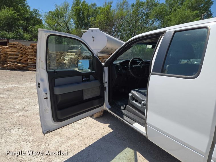 image for item ET5187 2014 Ford F150 Ext. Cab pickup truck