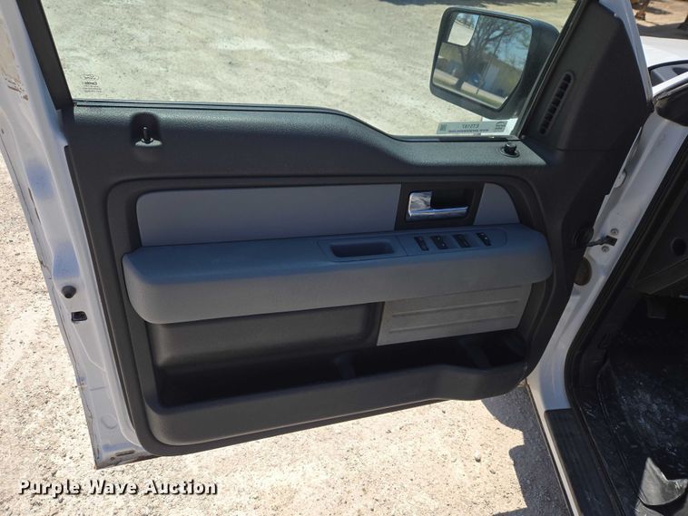 image for item ET5187 2014 Ford F150 Ext. Cab pickup truck