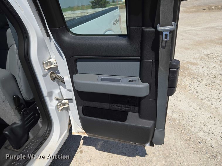 image for item ET5187 2014 Ford F150 Ext. Cab pickup truck