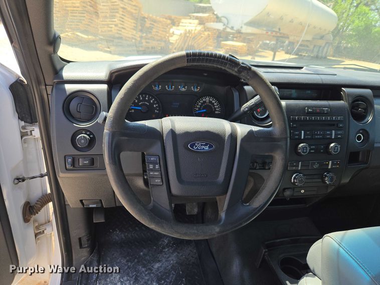 image for item ET5187 2014 Ford F150 Ext. Cab pickup truck