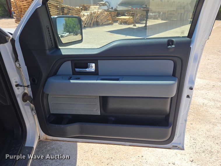 image for item ET5187 2014 Ford F150 Ext. Cab pickup truck