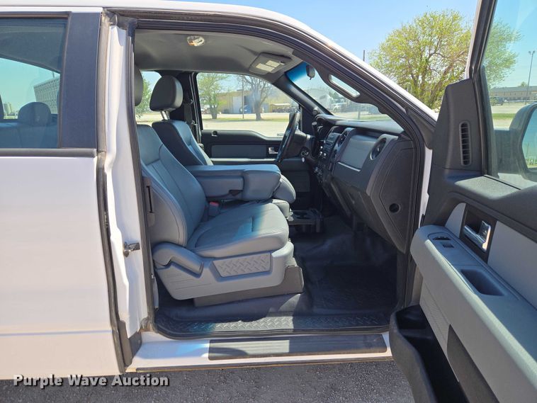 image for item ET5187 2014 Ford F150 Ext. Cab pickup truck