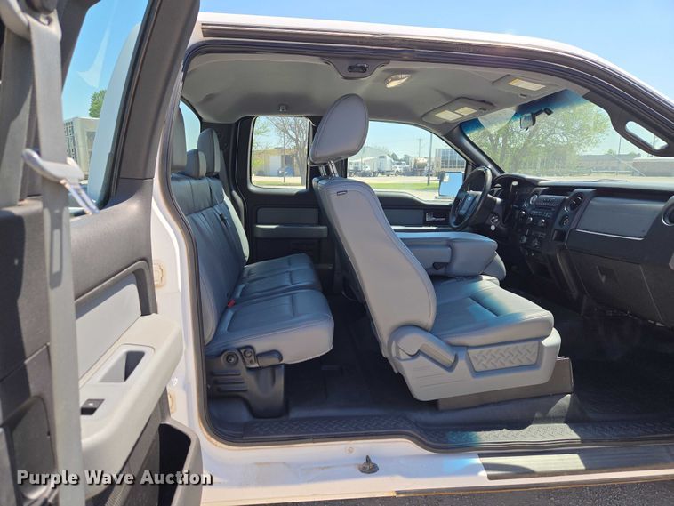 image for item ET5187 2014 Ford F150 Ext. Cab pickup truck