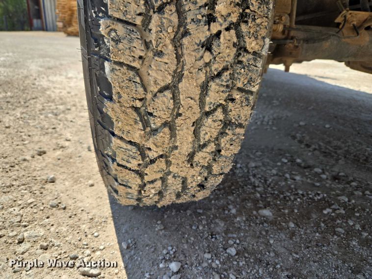 image for item ET5187 2014 Ford F150 Ext. Cab pickup truck