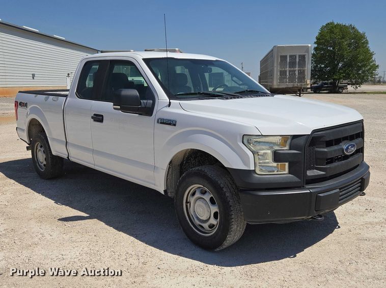 image for item ET5188 2016 Ford F150 Ext. Cab pickup truck