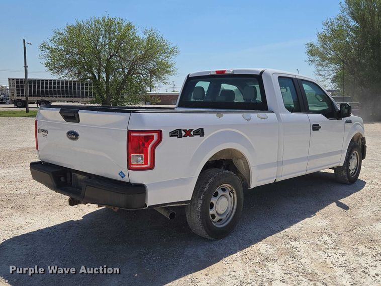 image for item ET5188 2016 Ford F150 Ext. Cab pickup truck