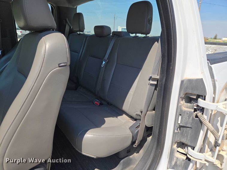 image for item ET5188 2016 Ford F150 Ext. Cab pickup truck