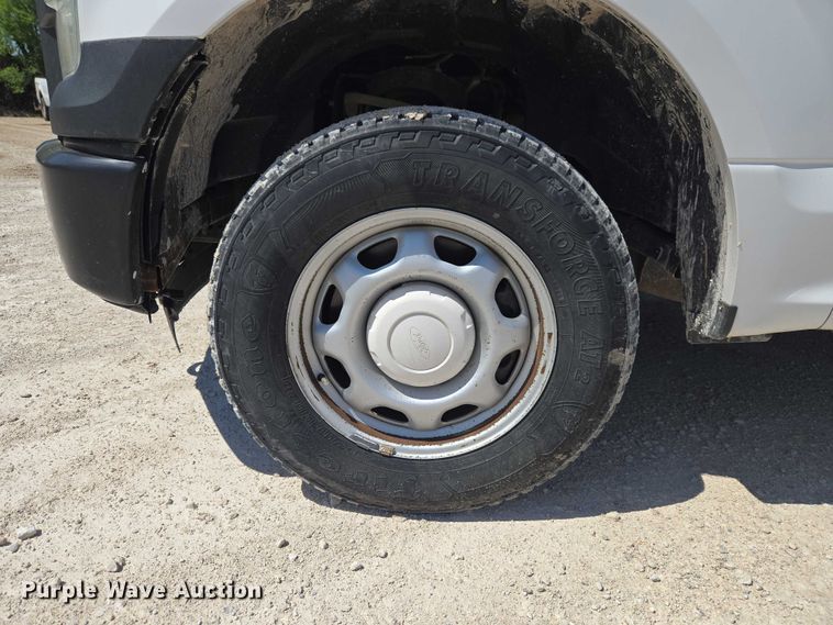 image for item ET5188 2016 Ford F150 Ext. Cab pickup truck