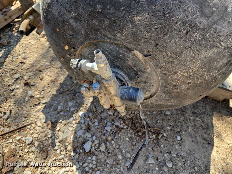 image for item ET5189 (2) Quantum CNG tanks