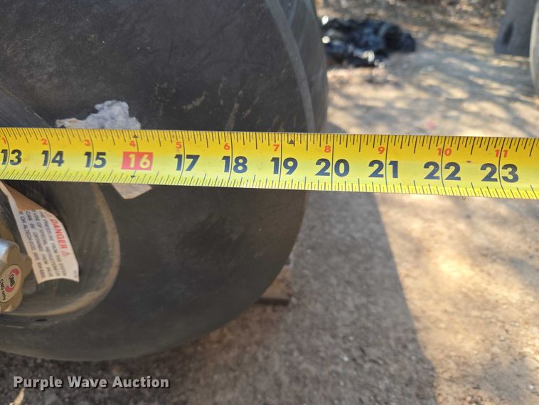 image for item ET5189 (2) Quantum CNG tanks