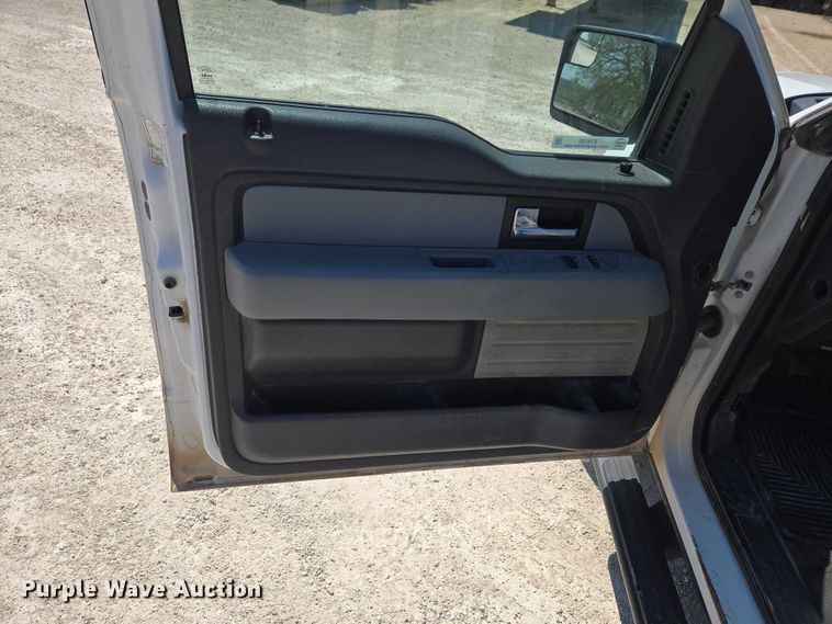 image for item ET5193 2014 Ford F150 pickup truck