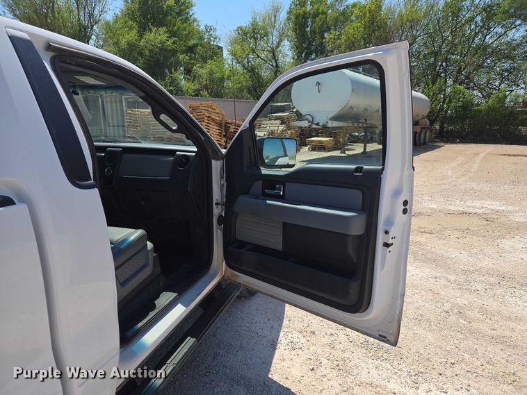 image for item ET5193 2014 Ford F150 pickup truck