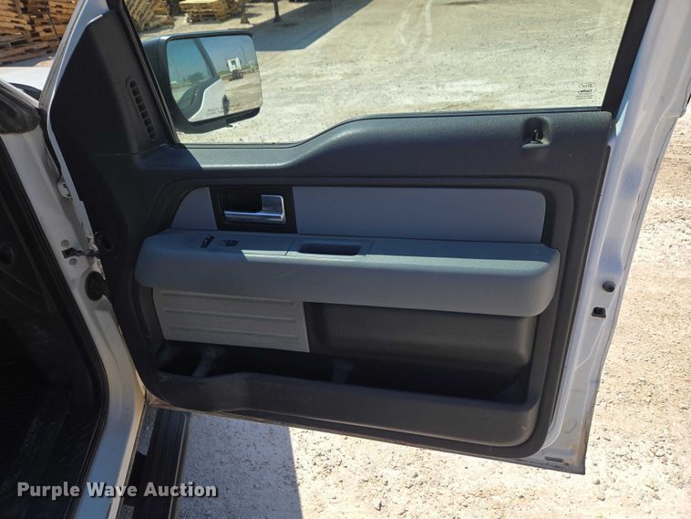 image for item ET5193 2014 Ford F150 pickup truck