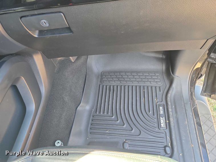 image for item ET5230 2018 Nissan Titan XD Crew Cab pickup truck