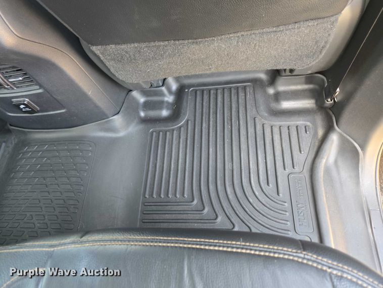 image for item ET5230 2018 Nissan Titan XD Crew Cab pickup truck