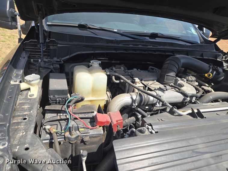image for item ET5230 2018 Nissan Titan XD Crew Cab pickup truck