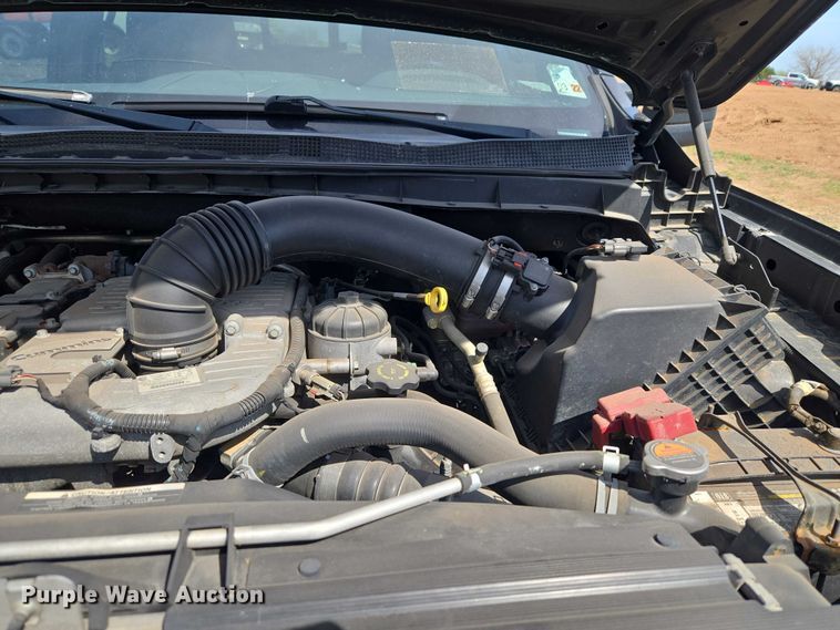 image for item ET5230 2018 Nissan Titan XD Crew Cab pickup truck