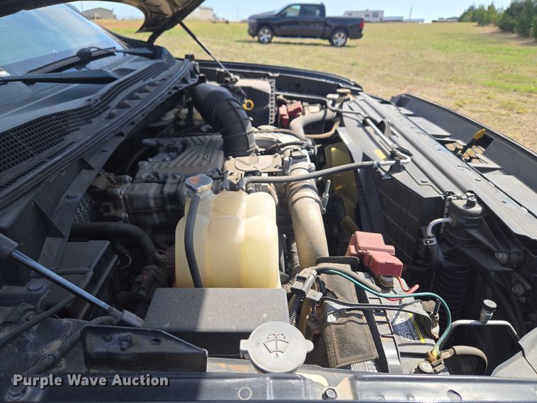 image for item ET5230 2018 Nissan Titan XD Crew Cab pickup truck