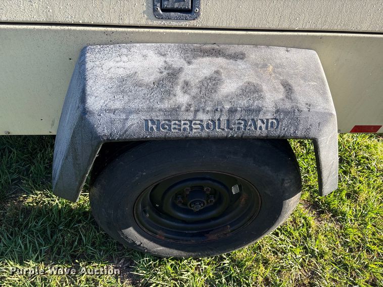 image for item EU0531 Ingersoll Rand P185WIR air compressor