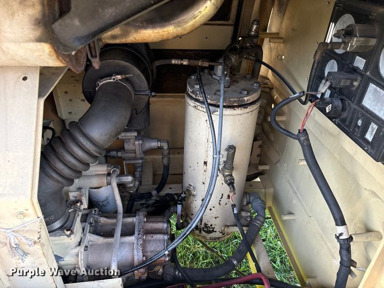 image for item EU0531 Ingersoll Rand P185WIR air compressor