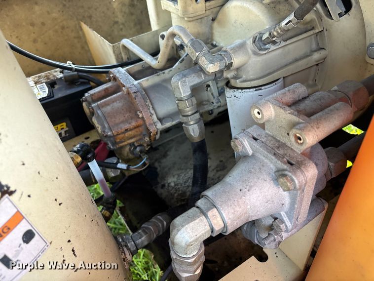 image for item EU0531 Ingersoll Rand P185WIR air compressor