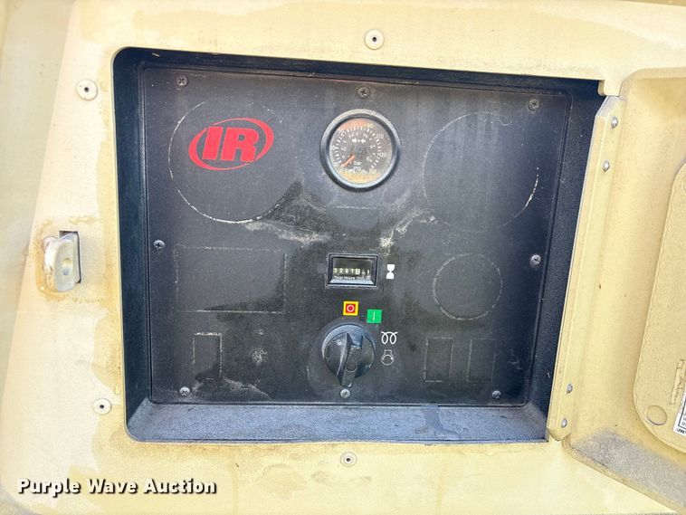 image for item EU0531 Ingersoll Rand P185WIR air compressor